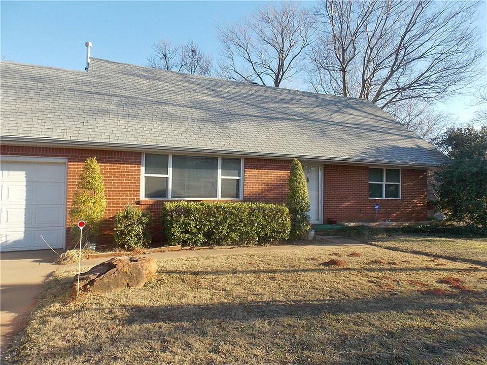 1st image of 3412 N Forest Park Dr