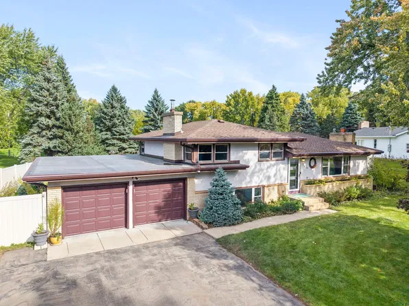 13404 Windyhill Rd, Minnetonka, MN 55305