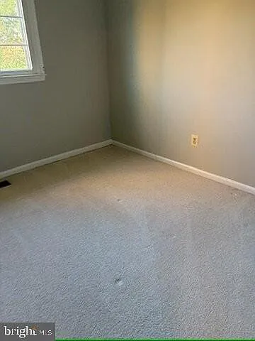 5142 Woodford Dr — Photo 15