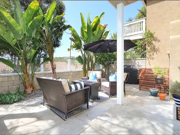 37 Matisse Cir — Photo 16