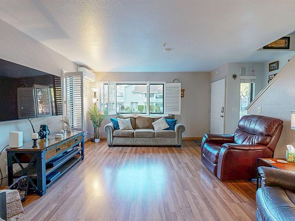 5th image of 79 William Street #B