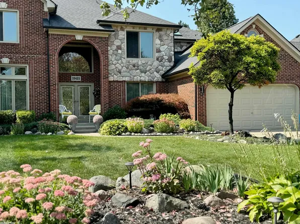 39425 Ladrone Ct, Sterling Heights, MI 48313