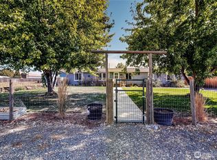 165 Harmon Street, Waitsburg, WA 99361