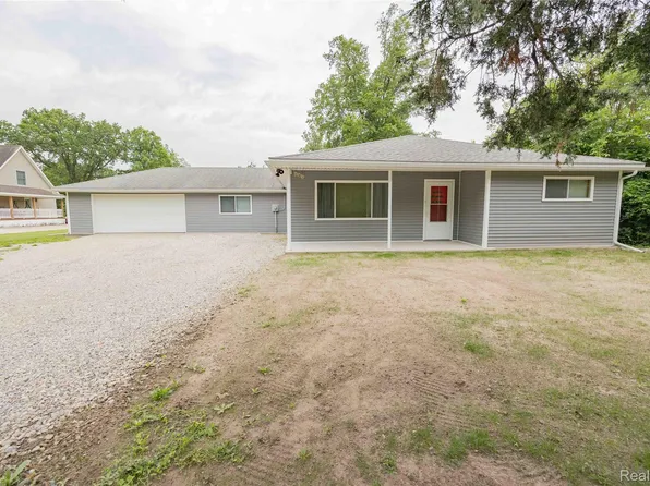 36093 Herman St, Romulus, MI 48174