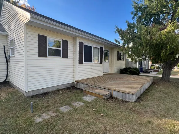 1834 Belmont Dr, Mount Pleasant, MI 48858