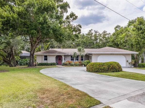 5045 Bahia Vista St, Sarasota, FL 34232