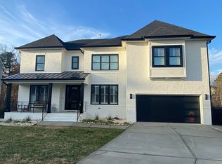 903 Queensdale Dr, Cary, NC 27519