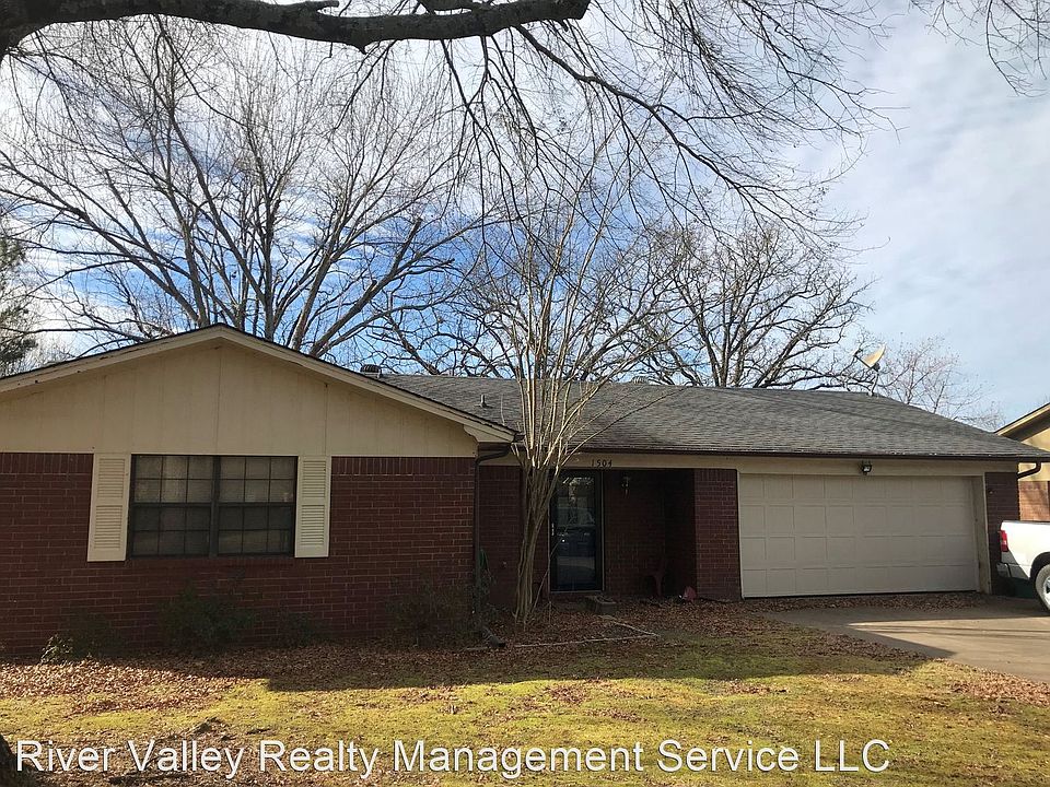 1st image of 1504 S Muskogee Ave