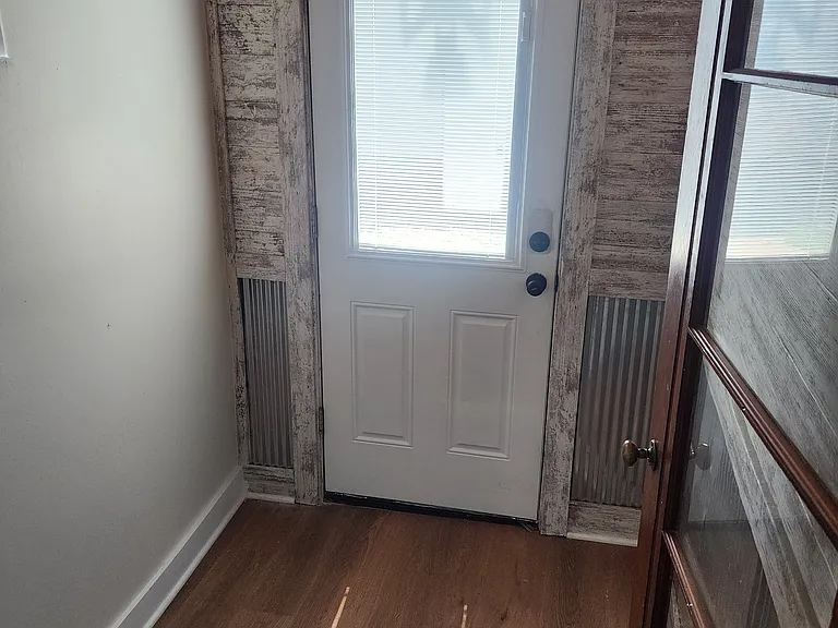 609 Main St #1 — Photo 17