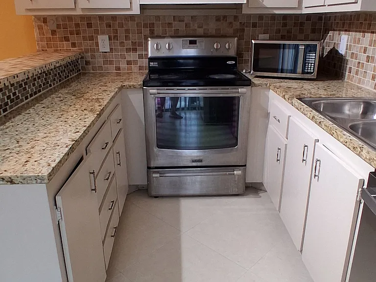303 Waterview Dr — Photo 58