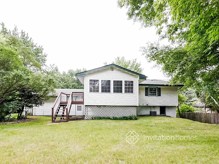 1716 Lamplight Dr — Photo 20