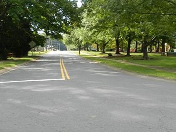 Exterior Neighborhood (street photo)