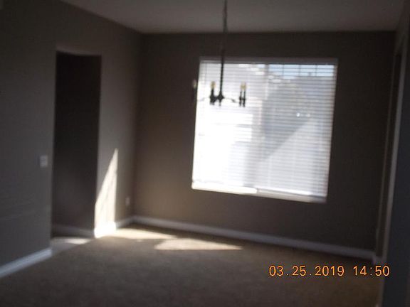 3rd image of 25102 Butterwood Dr