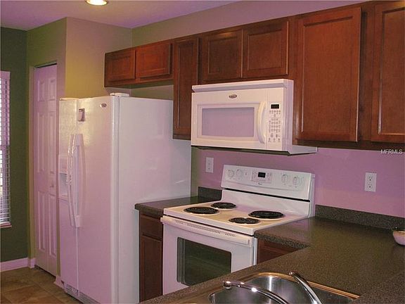 4th image of 10833 Lake Saint Charles Blvd