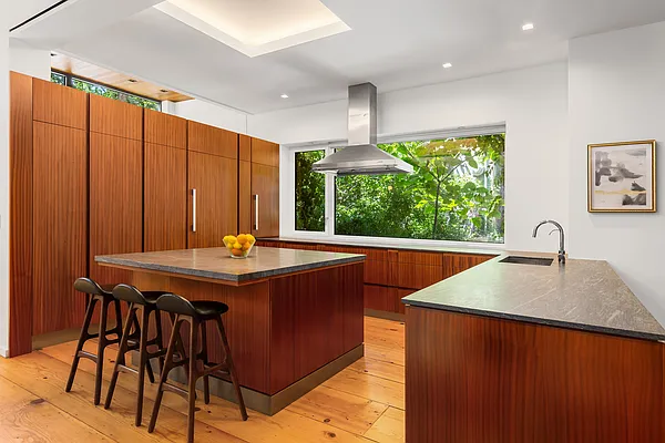 Sold by SERHANT. | media 5