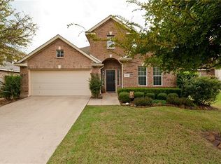 1805 Goshawk Ln, Denton, TX 76210