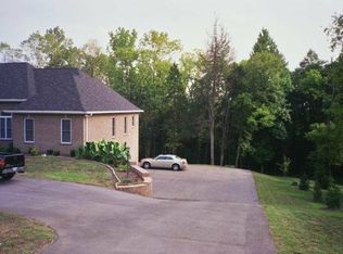 3425 Fairmeade Dr, Nashville, TN 37218