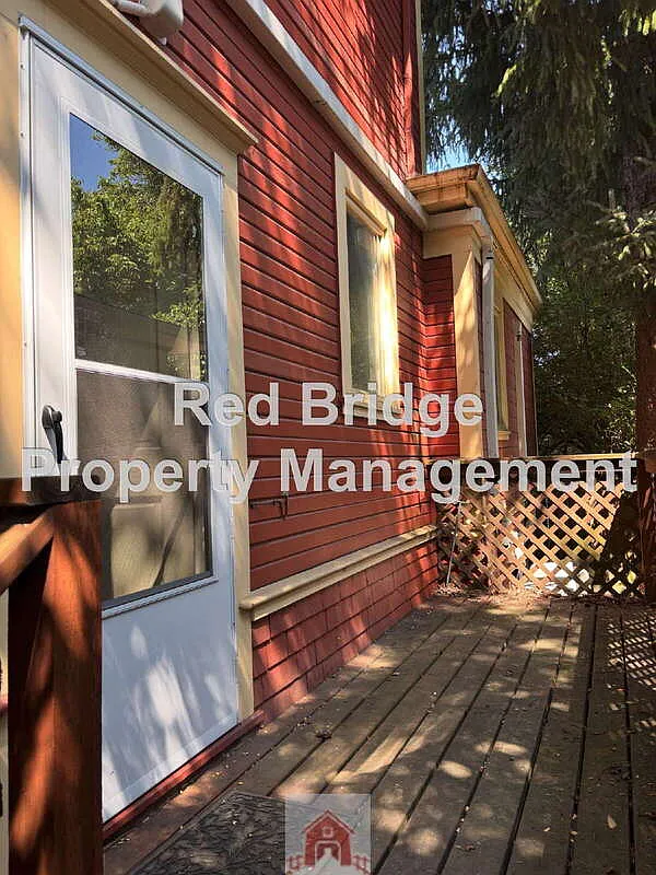 1 bed, 1.0 bath, 672 sqft, $1,595 — Photo 3