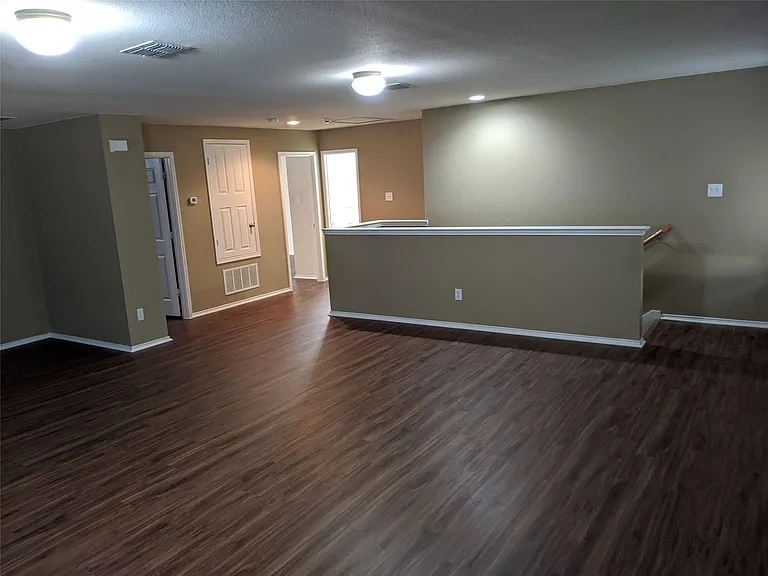 4525 Mountain Oak St — Photo 21