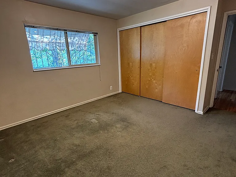 1057 E 2nd Ave #12 — Photo 10
