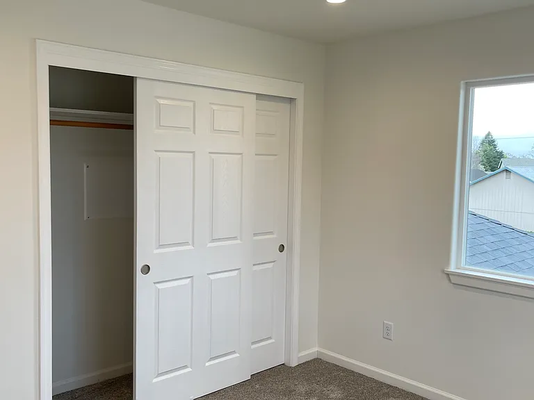 1841 Lime Ave — Photo 17