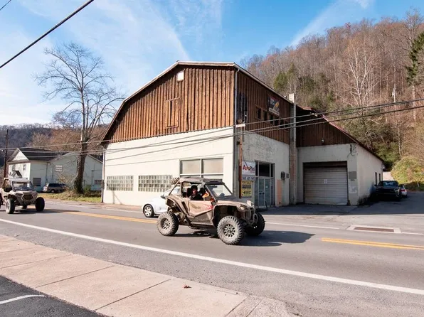 1002 Guyandotte Ave, Mullens, WV 25882