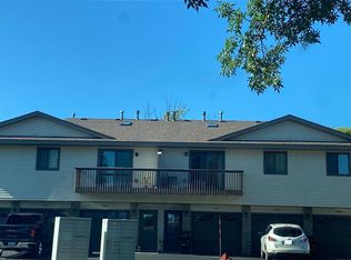 11107 Edgewood Cir N, Champlin, MN 55316