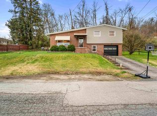 179 Bryn Myrr Dr, Huntington, WV 25705