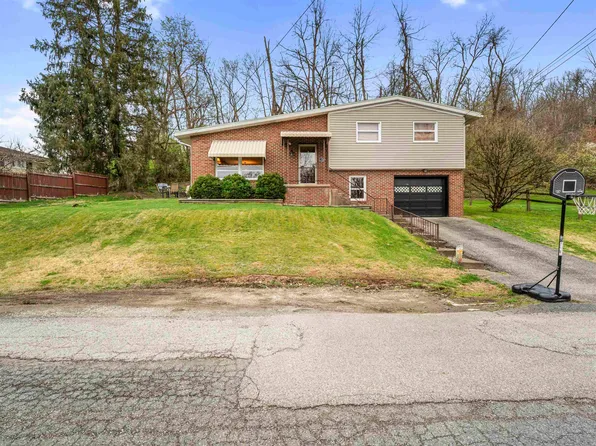 179 Bryn Myrr Dr, Huntington, WV 25705
