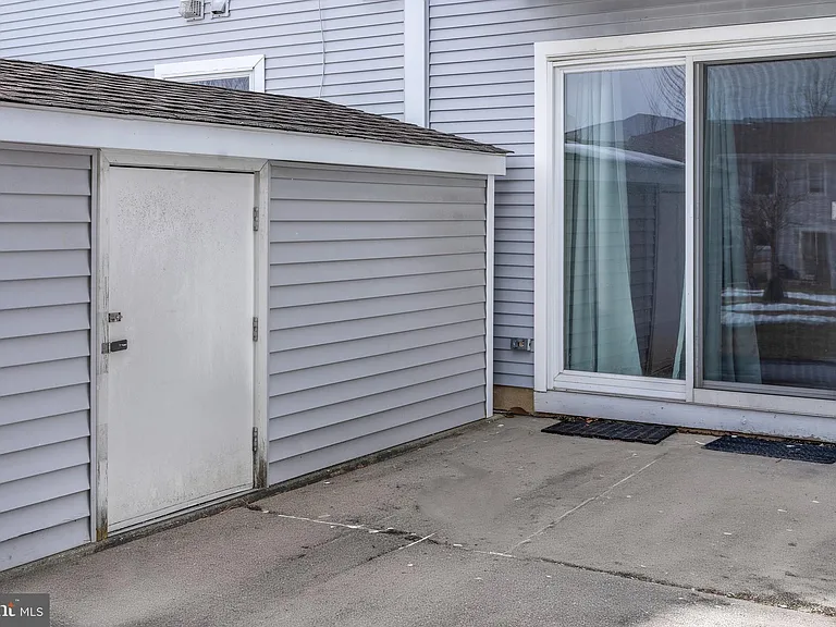 191 Jonathan Dayton Ct — Photo 22