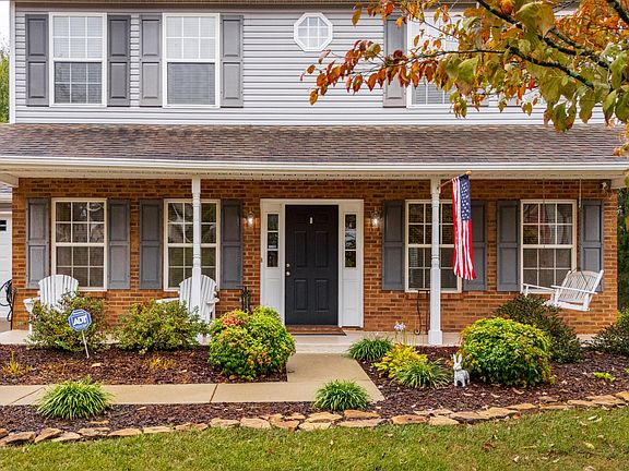 2nd image of 10234 Lynn Chase Ln