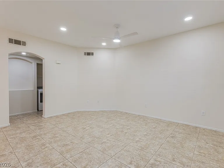 300 Pine Haven St #101 — Photo 14