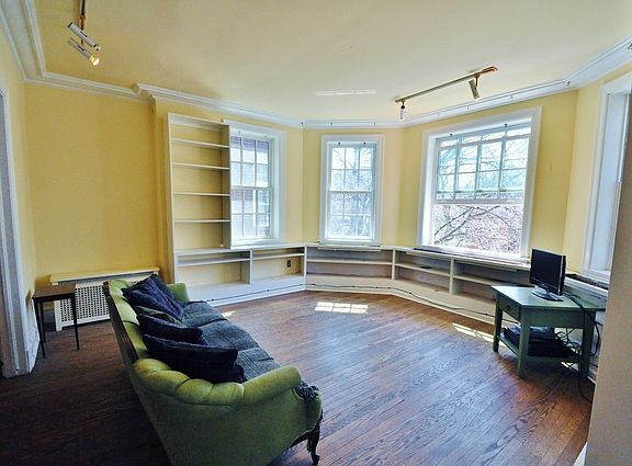 5th image of 1218 E Madison Park #C