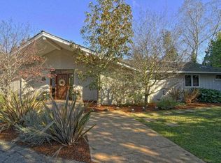 770 Berkeley Ave, Menlo Park, CA 94025