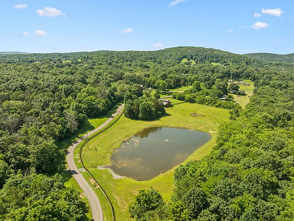 92nd image of 2650 Finley Ridge Rd