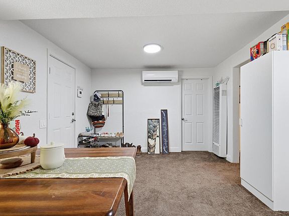 5th image of 7538 Washington St