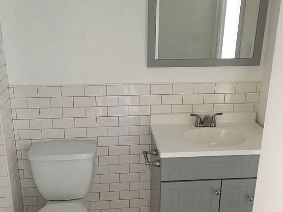 2nd image of 15605 77th St #1