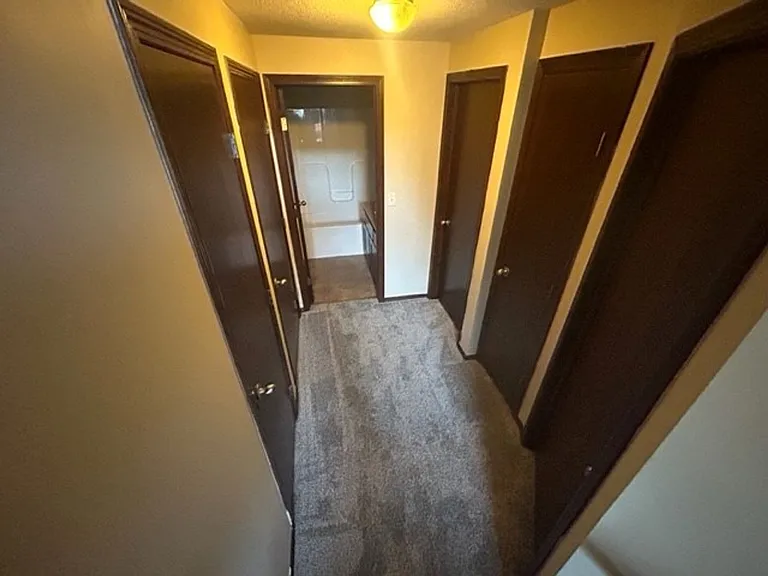 240 S Sheridan St — Photo 10