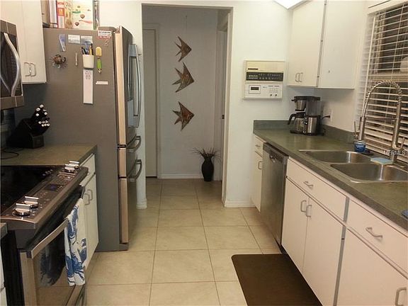 5th image of 881 Webster Ave