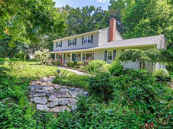 3rd image of 70 Friar Ln