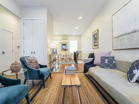 3rd image of 338 Randolph Ave