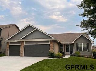 19717 Briggs St, Omaha, NE 68130