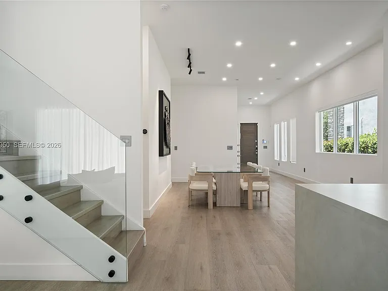18955 Atlantic Blvd — Photo 5