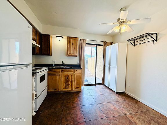 2nd image of 1028 E Hedrick Dr Unit 3