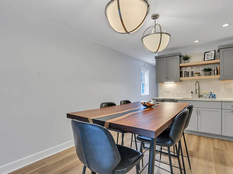 101 E Gaston St #1A — Photo 6