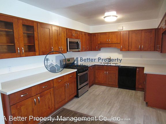 3rd image of 3109 E Corto Pl APT 201