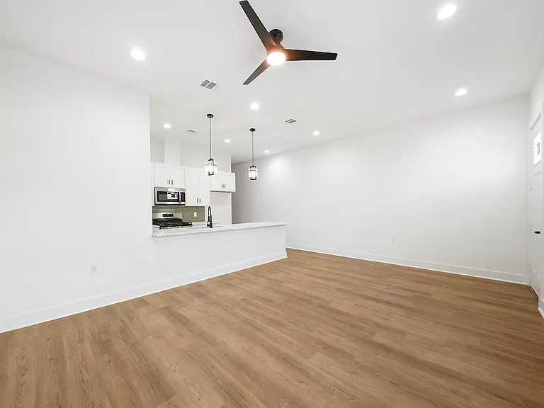 3907 Falls St #B — Photo 5