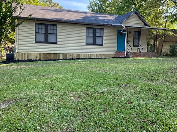 213 Lee Ln, Lufkin, TX 75904