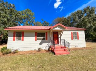 402 Metropolitan Ct, Dothan, AL 36303