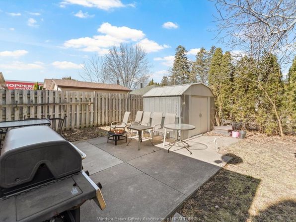8080 Menard St, Windsor, ON N8S 4T5